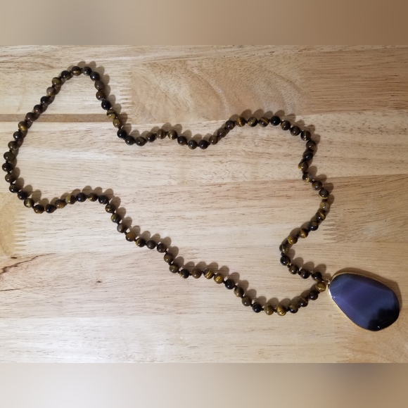 Tiger's Eye Beaded Necklace with Agate Pendant - Picture 7 of 8
